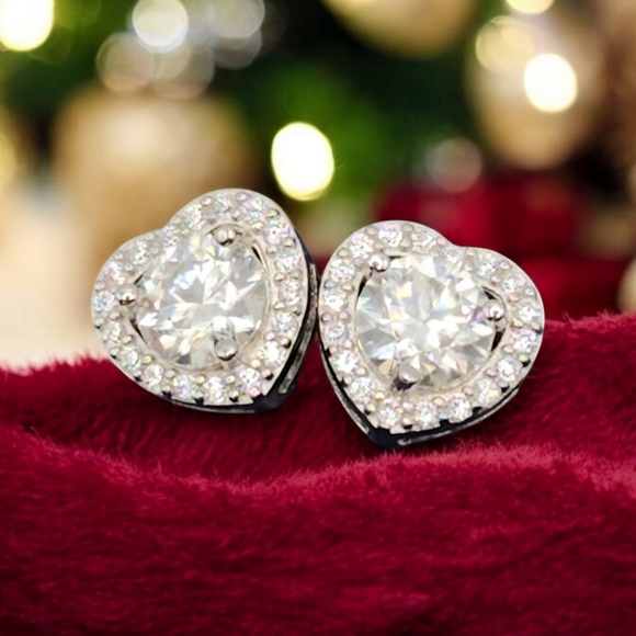 1ct Moissanite Heart Shaped Pave Stud Earrings - Picture 1 of 7